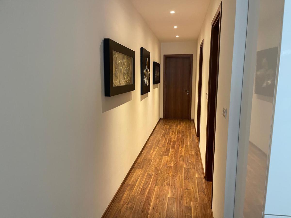 Modern Finished Apartment With Natural Light 세인트폴스베이 외부 사진